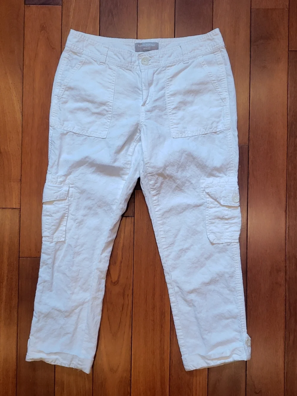 Banana Republic Women's size 0 Martin Fit Capri Cargo Pants